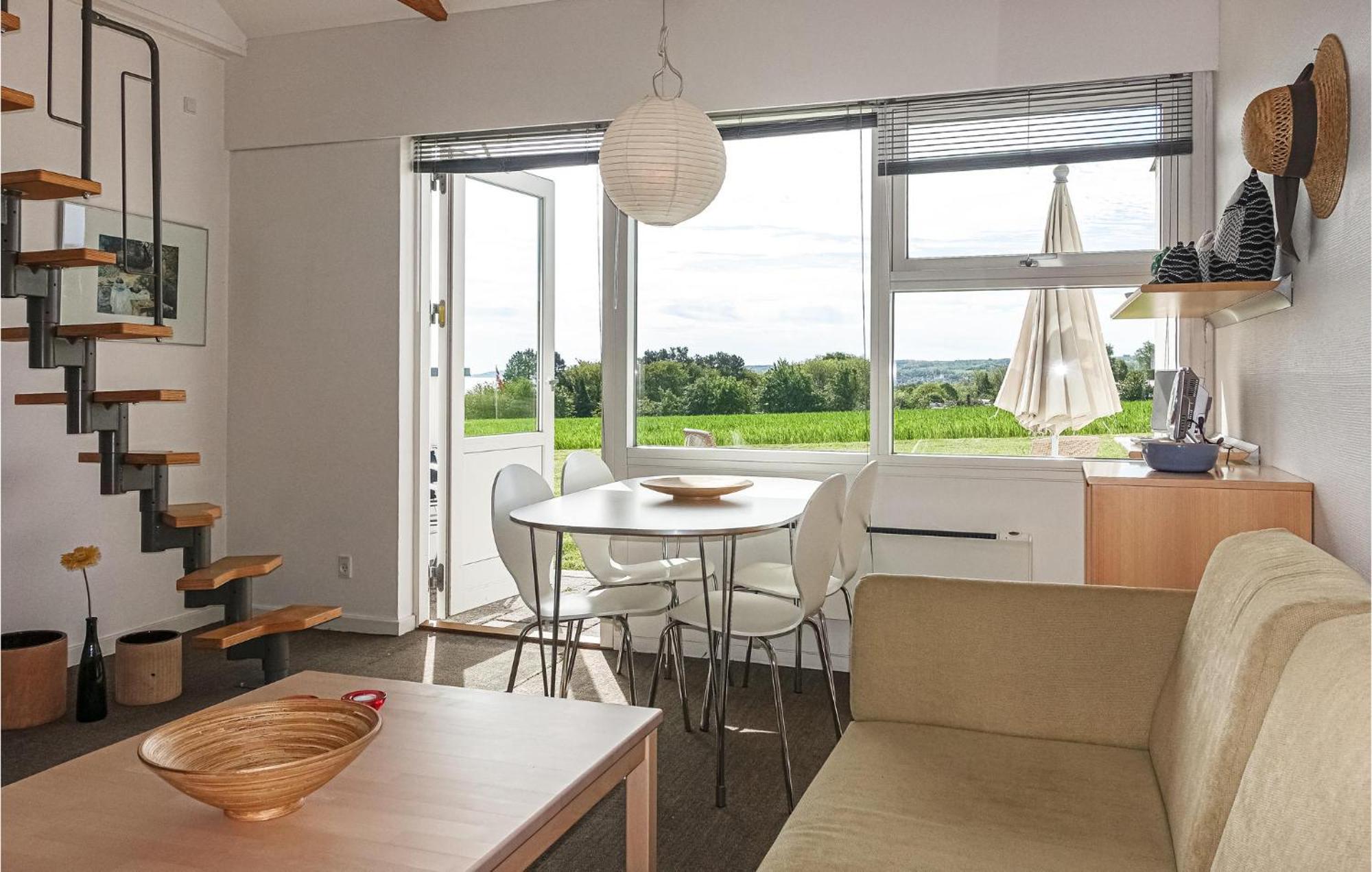 Nice Apartment In Allinge With House Sea View Exterior photo